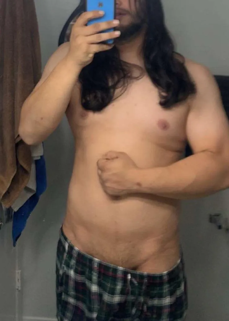 31 [m4f] Latino hosting in Desoto for breast play and more if we vibe