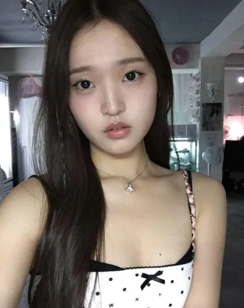 any massive-dicked daddies wanna be the one to brutally deflower my virgin cunt? :3