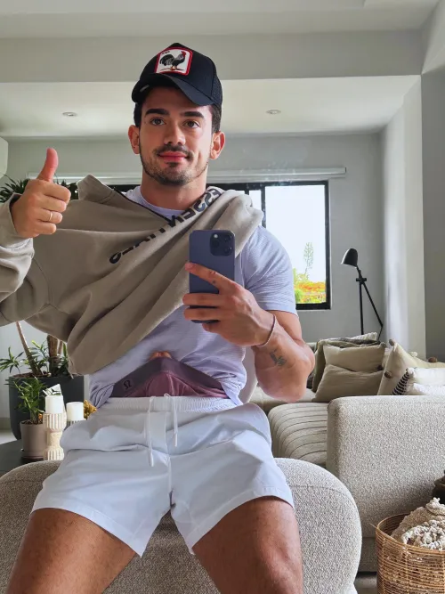 Blink twice if you’re about to slide into my DMs.