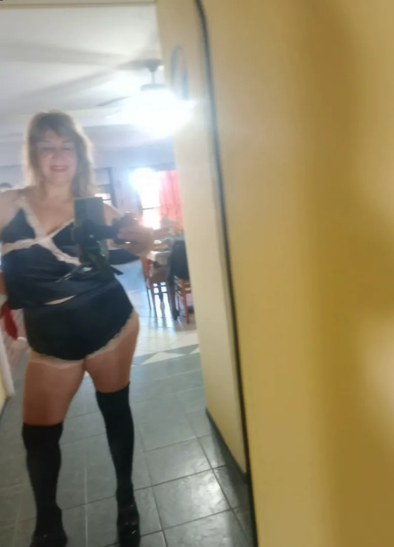 Choose me daddy i’m ready to behave like your perfect girl