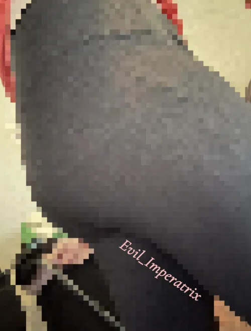 getting off to my pixelated ass? Unbelievable