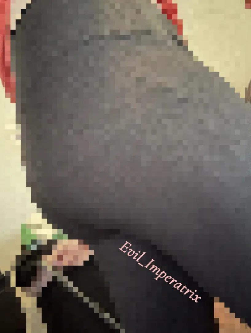 getting off to my pixelated ass? Unbelievable