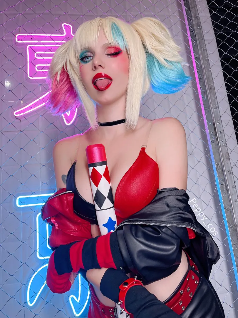 Harley Quinn cosplay by Peppy_cos