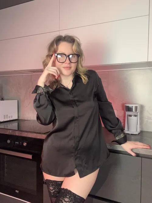 I need someone younger to fuck me