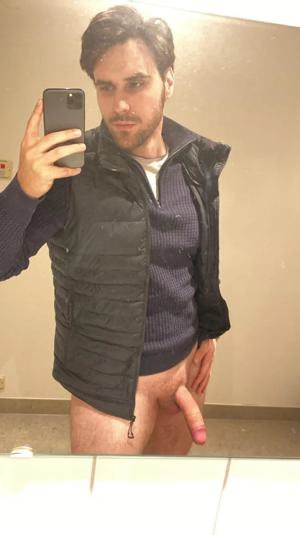 I Will delete in 2 hours, and comment, and I will send you my nudes 