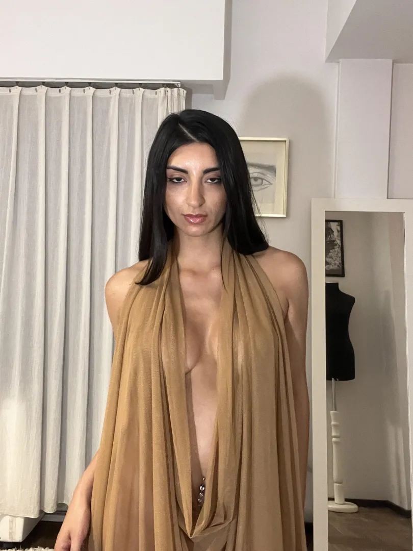 Keep your eyes on me while you take me