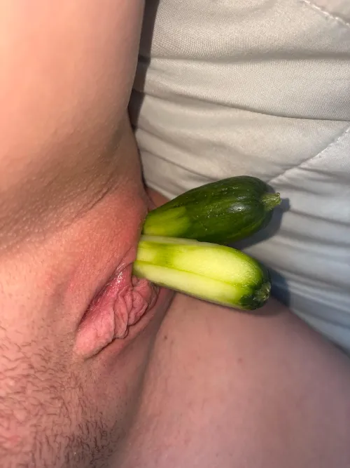 2 peeled cucumbers