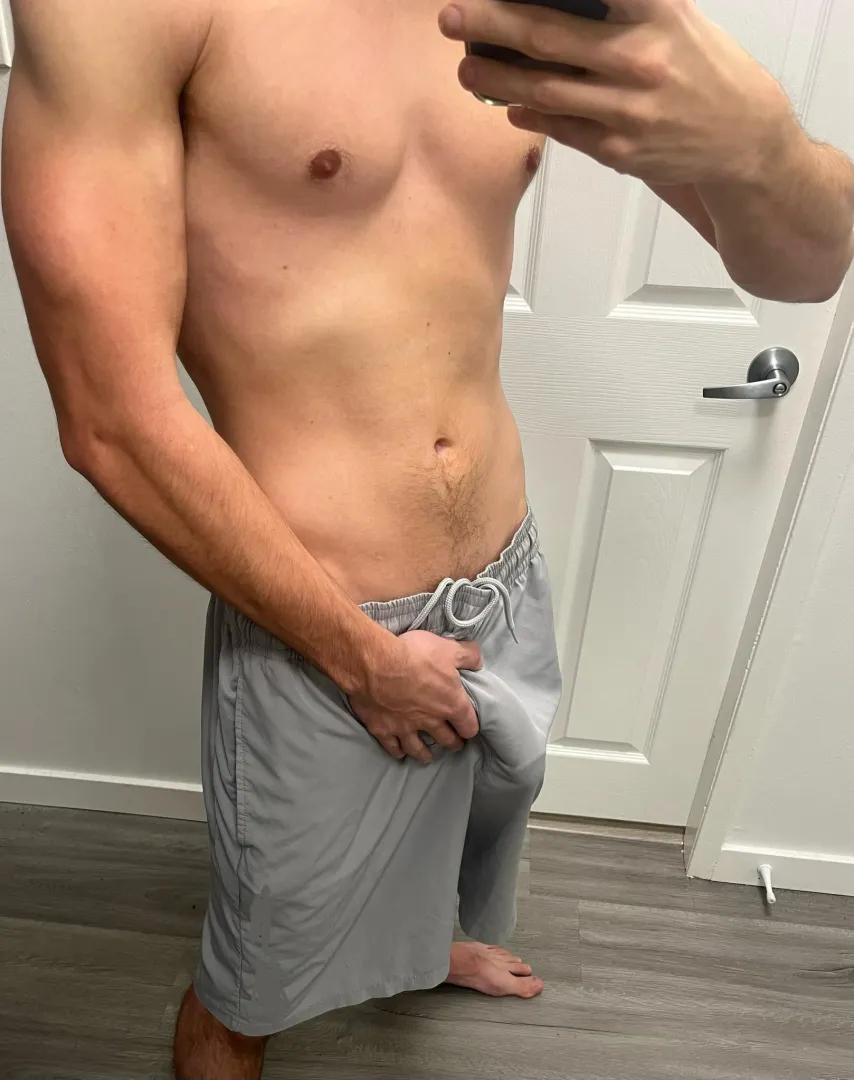 26 [M4F/T] Looking for a cuddle buddy