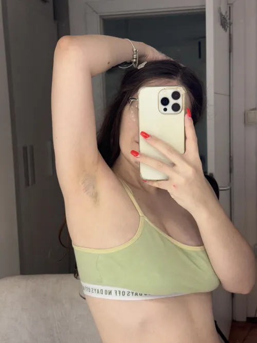 Do men actually like to lick armpits?