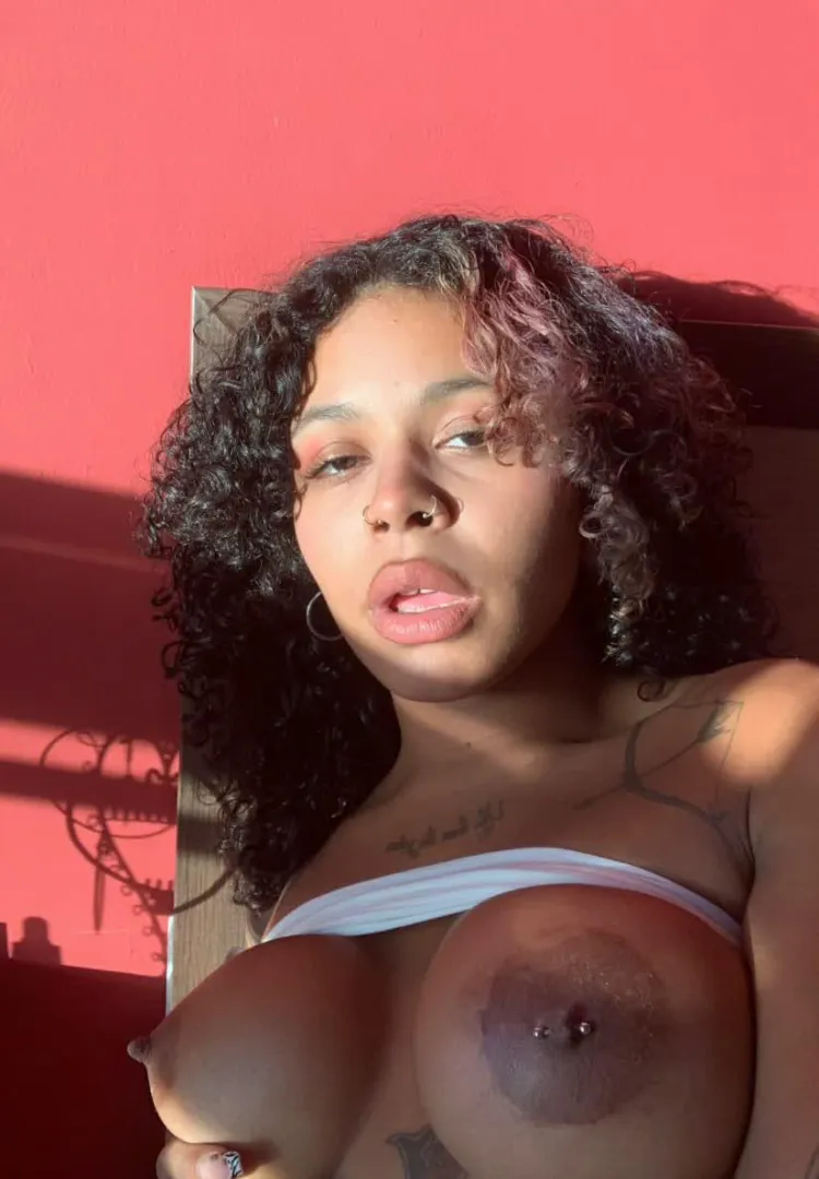 F4M Need a host for tn hit