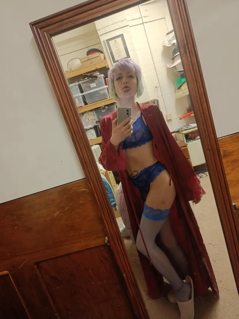 Hi I'm Lily from London