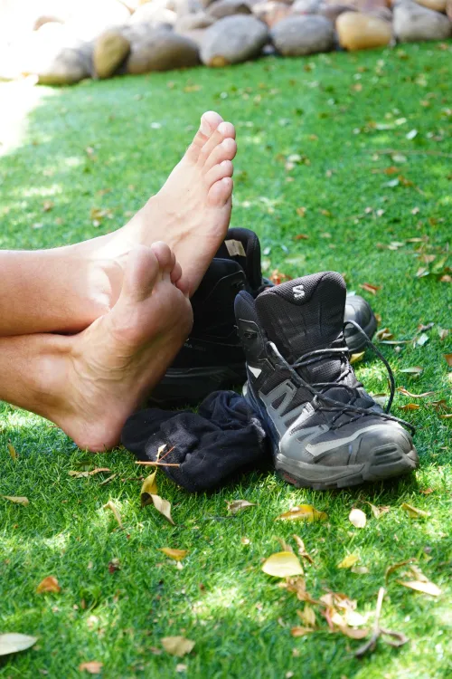 Just imagine the scent after 5 hours of nonstop wear... would you even dare to come close?