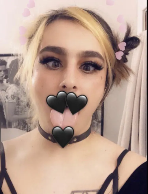 My face is going to get stuck like this 