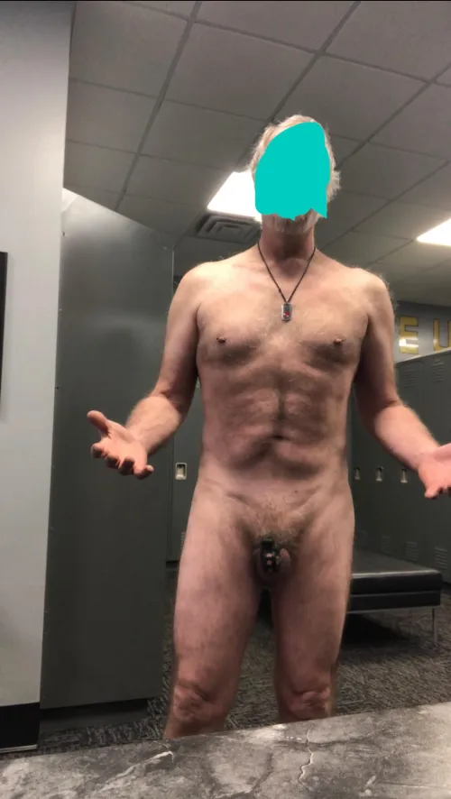 No one in the lockerroom, should I chance leaving my “security” towel on the hooks at the sink area and go shower?