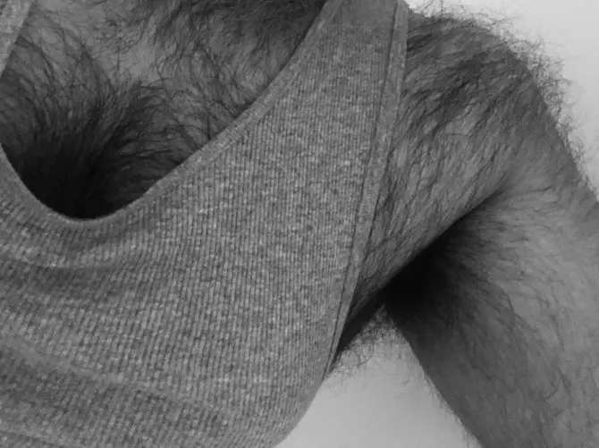 Shoulders getting hairier!