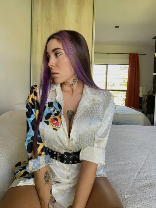 Single and sophisticated, your compliments welcome