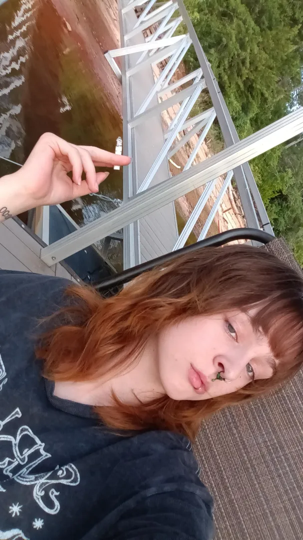 Smoking it to the butt