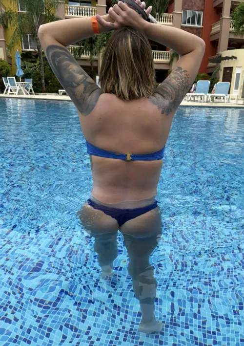 This is what a good, normal, LDS person wears on vacation