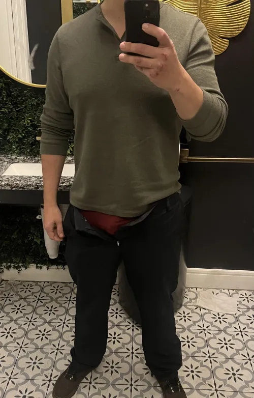 28 [M4A] Is anyone up? Vero Beach but can drive. Discreet & looking to mostly masturbate with someone and maybe hangout after for a bit.