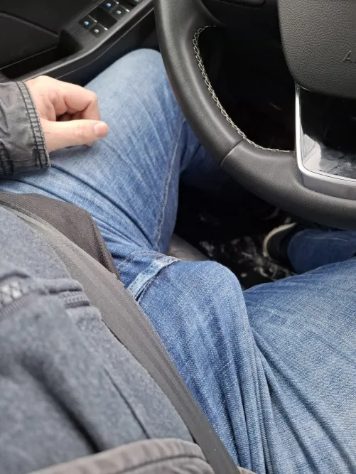 (44) who want some fun in my car before shift?