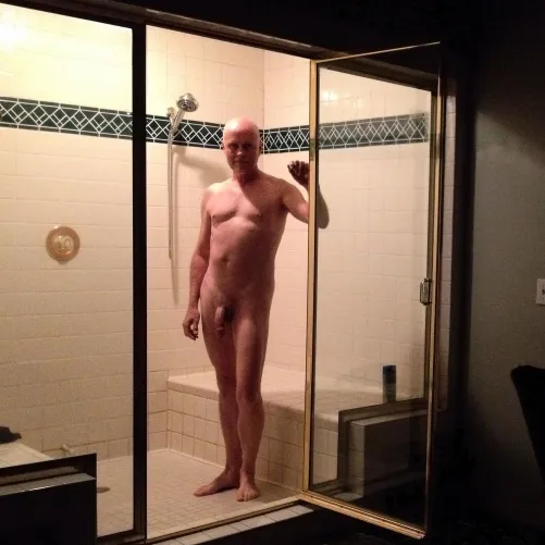 A shower built for two. Or more...