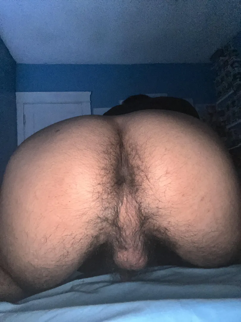Didn’t shower for weeks come smell this stinky pussy bro‍