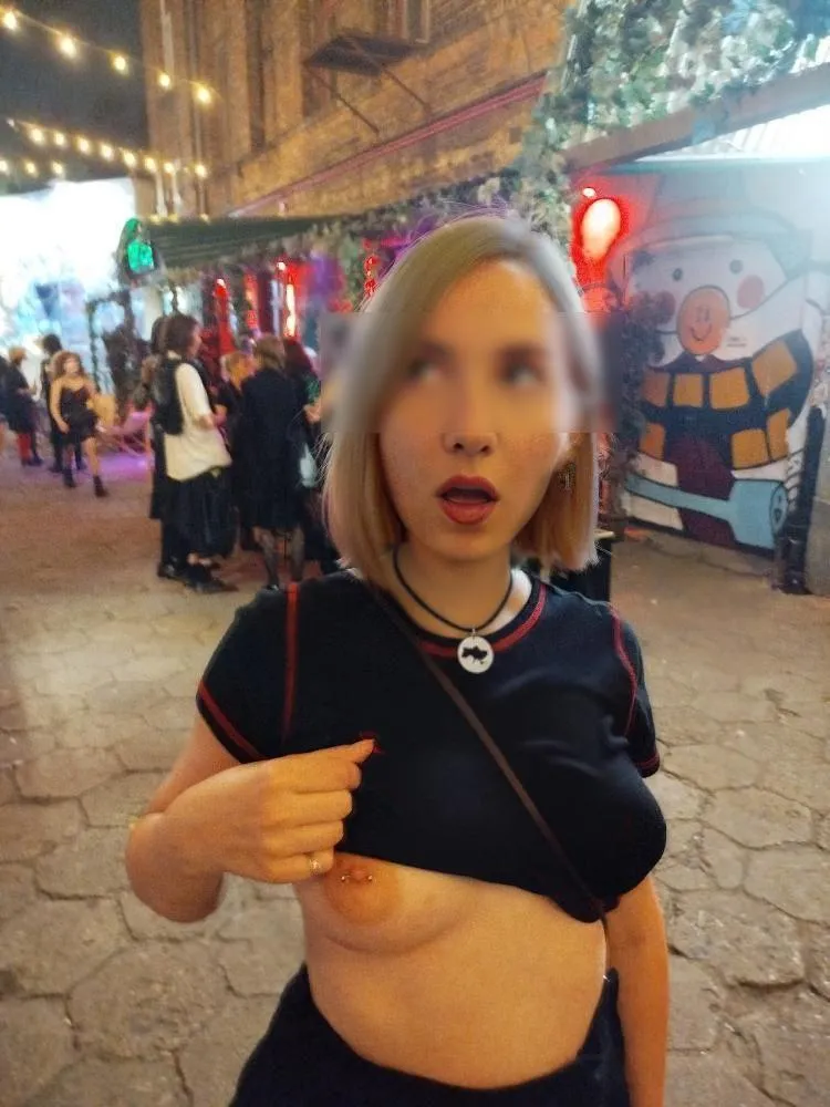 Drunk nights, tits out in the crowd!