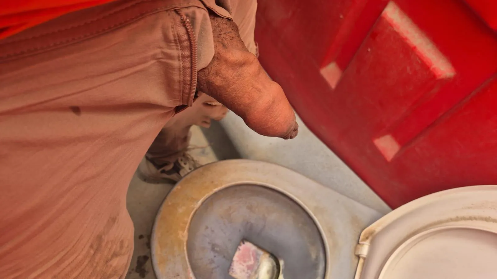 Getting too hot and sweaty in these pantson melb! Had to take the lil guy out for a breather.