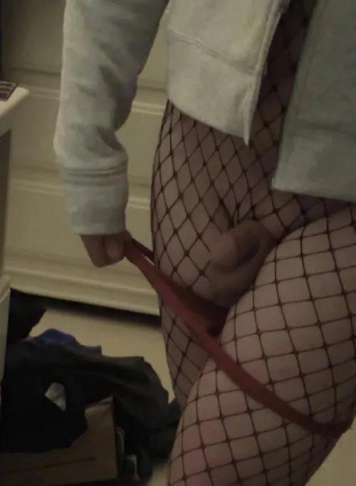 gosh… I need some more outfits  *wink* *wink*