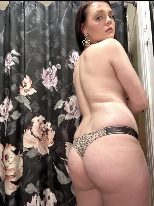 I love this print so cute & makes me cheeks look fat [selling] [usa]