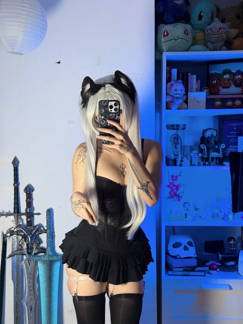 If only you could read my silly little pet mind… what do you think