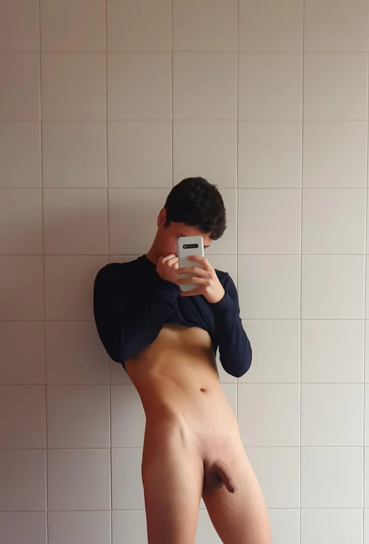 i'm sure i qualify right? ‍↕️