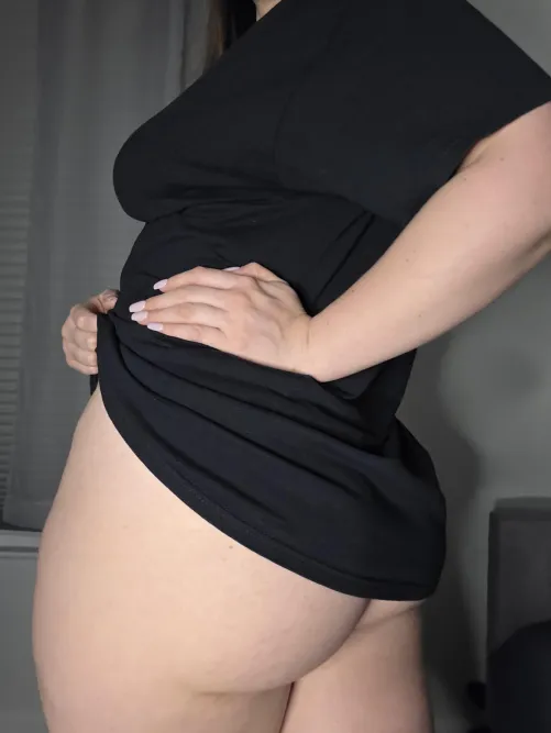 No pants party tonight