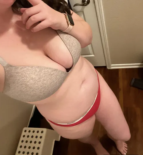 Someone try to bang my gf 28 likes Hispanics be under 8 inch SANTA CLARITA