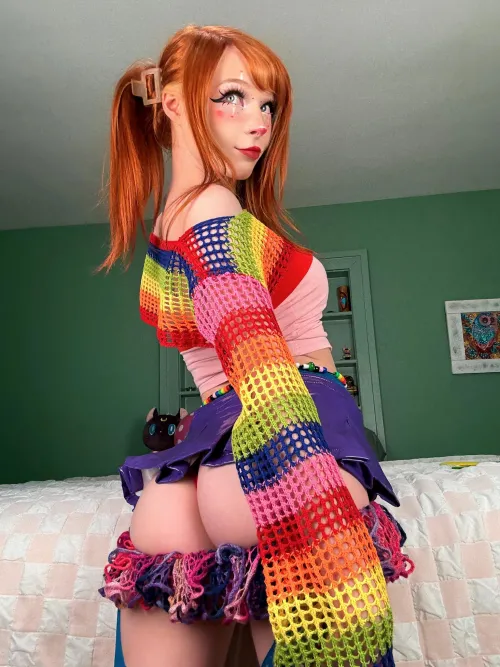 what's a clown girl have to do to get a good honking around here?