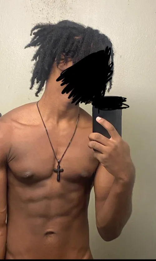 19 [M4FM] Miami looking for fun exciting people to hangg with