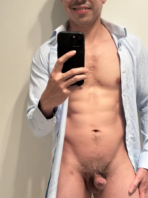 28 fit verbal. Anyone down for suit strip on cam hmu