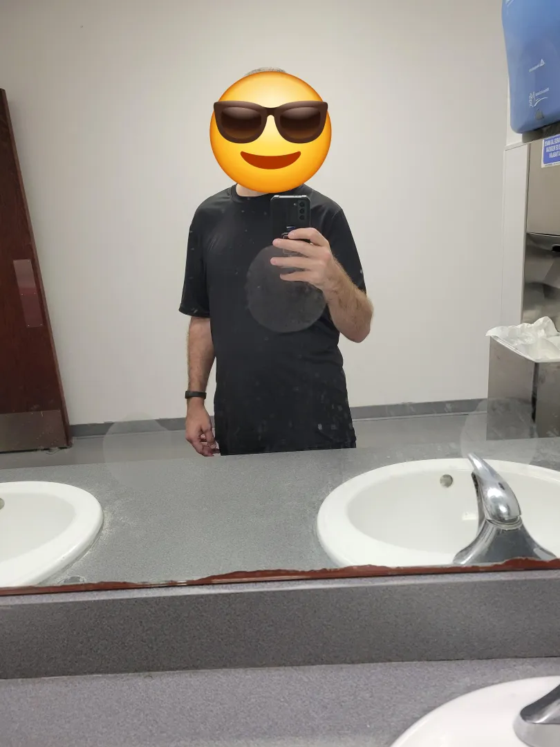 41 [M4F] Well endowed FW guy seeking a friend with benefits