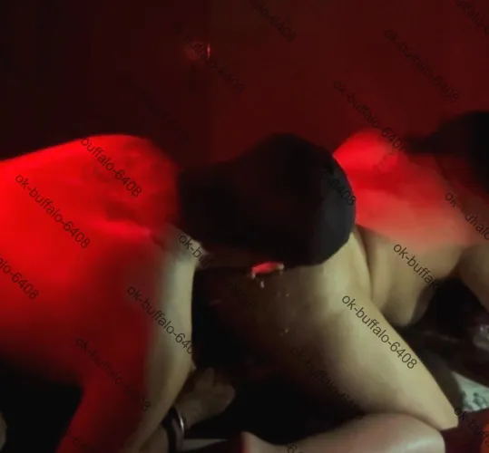 DMs flooded with requests to release a cut from Daddy’s   eating sesh 