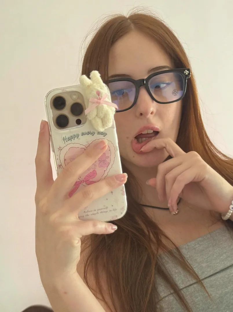 Free for fun tonight, had too much champagne today – more active on ťg; marianyxelle