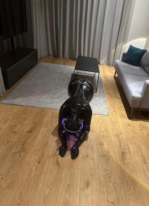 Good drones surrender and kneel for their superior entity