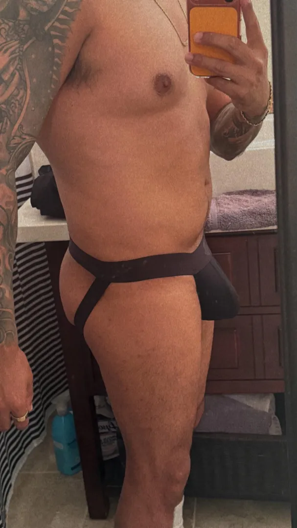 Gotta work on my dad bod. Single 36 year old dad