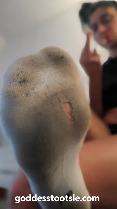 I don’t take bookings in DMs. My website is where worship begins. Select your session, complete checkout, and then you may approach.