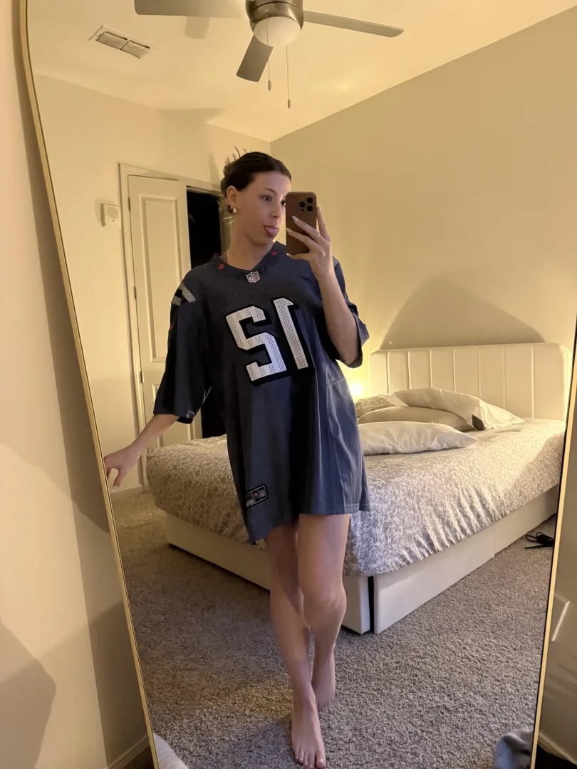 Let’s go Patriots. Who wants to be cucked and used while the game is on?