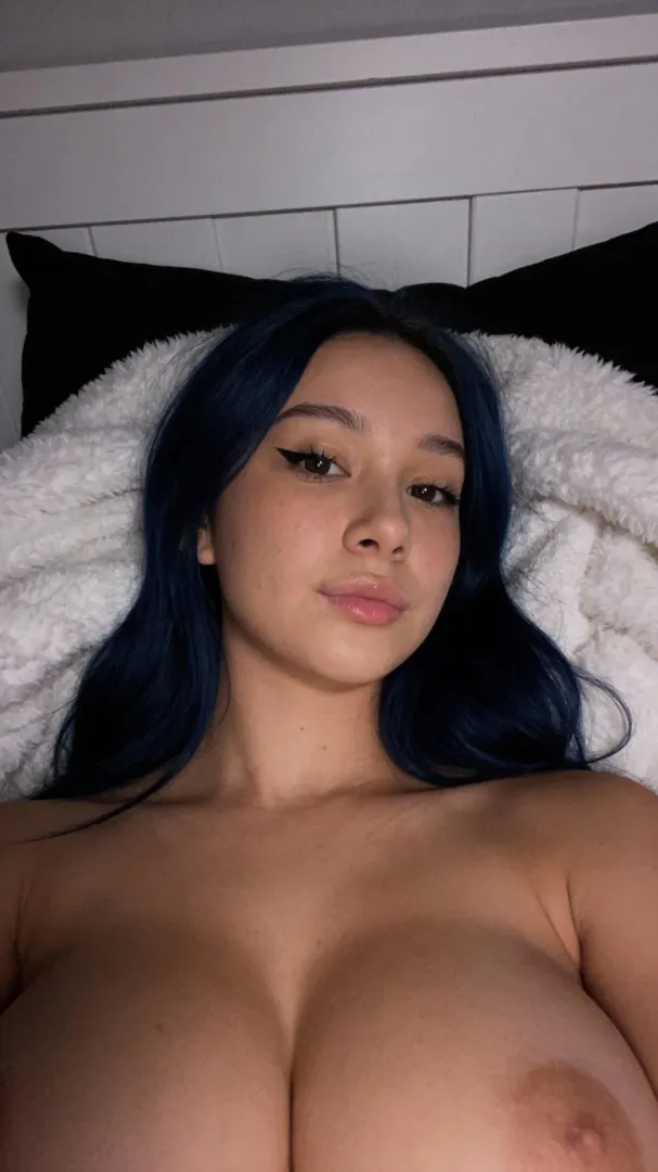 older men have that look that makes me wet