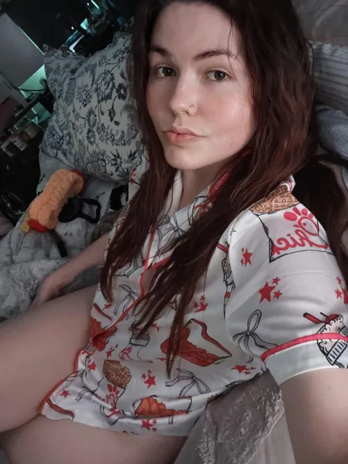 Rockin my chick fil a pajamies... Well, half of them at least [F] 