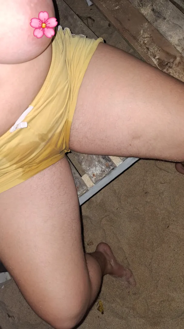 Unexpected squirt on the beach. Soaked shorts. Hairy thighs