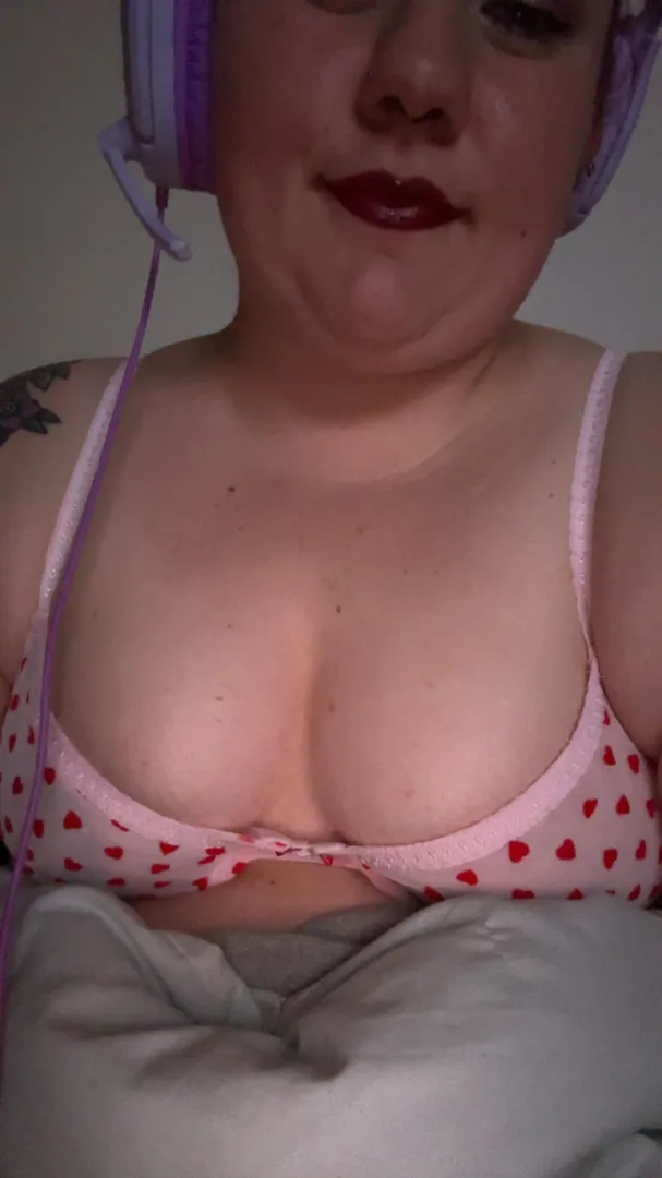 Who would spend a weekend with me?