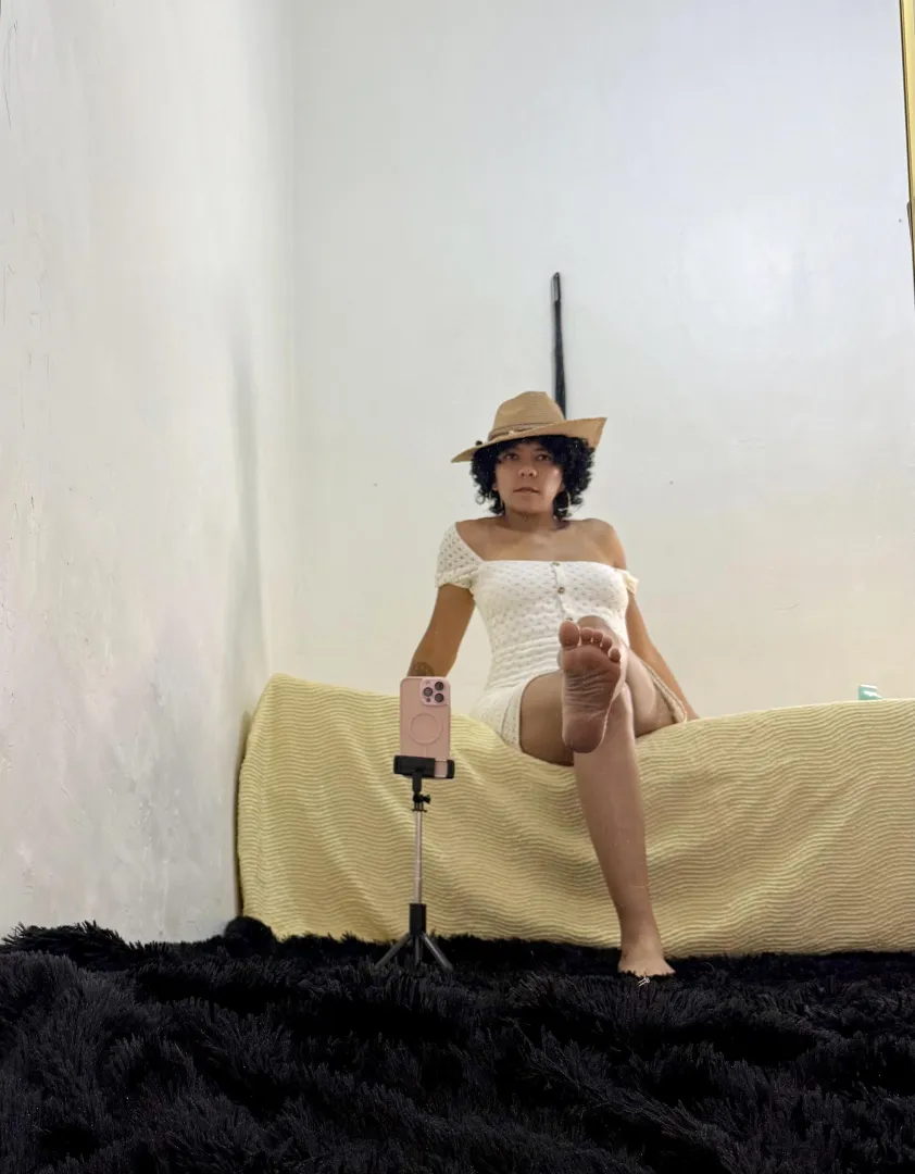 You don't deserve to touch me. You only deserve to admire me from below... as always