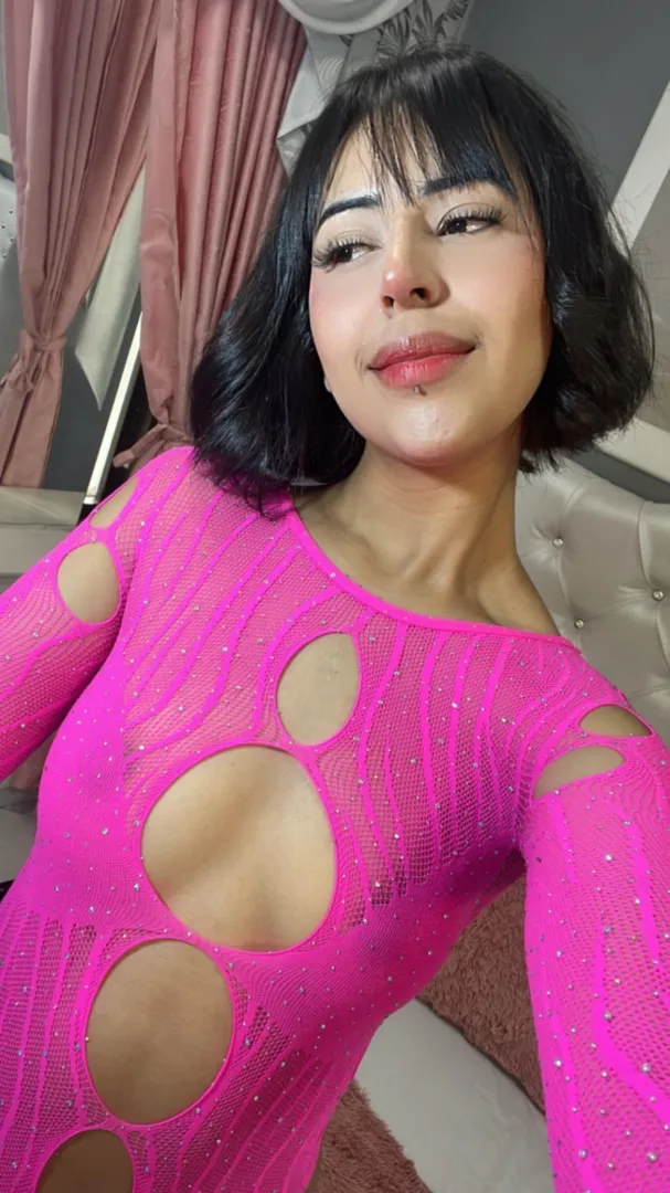 You wouldn't be mad if I sent you pictures like this while you're at work would you??